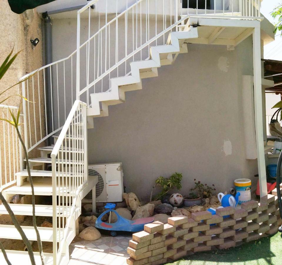 Carmela House Lägenhet Arad Exteriör bild